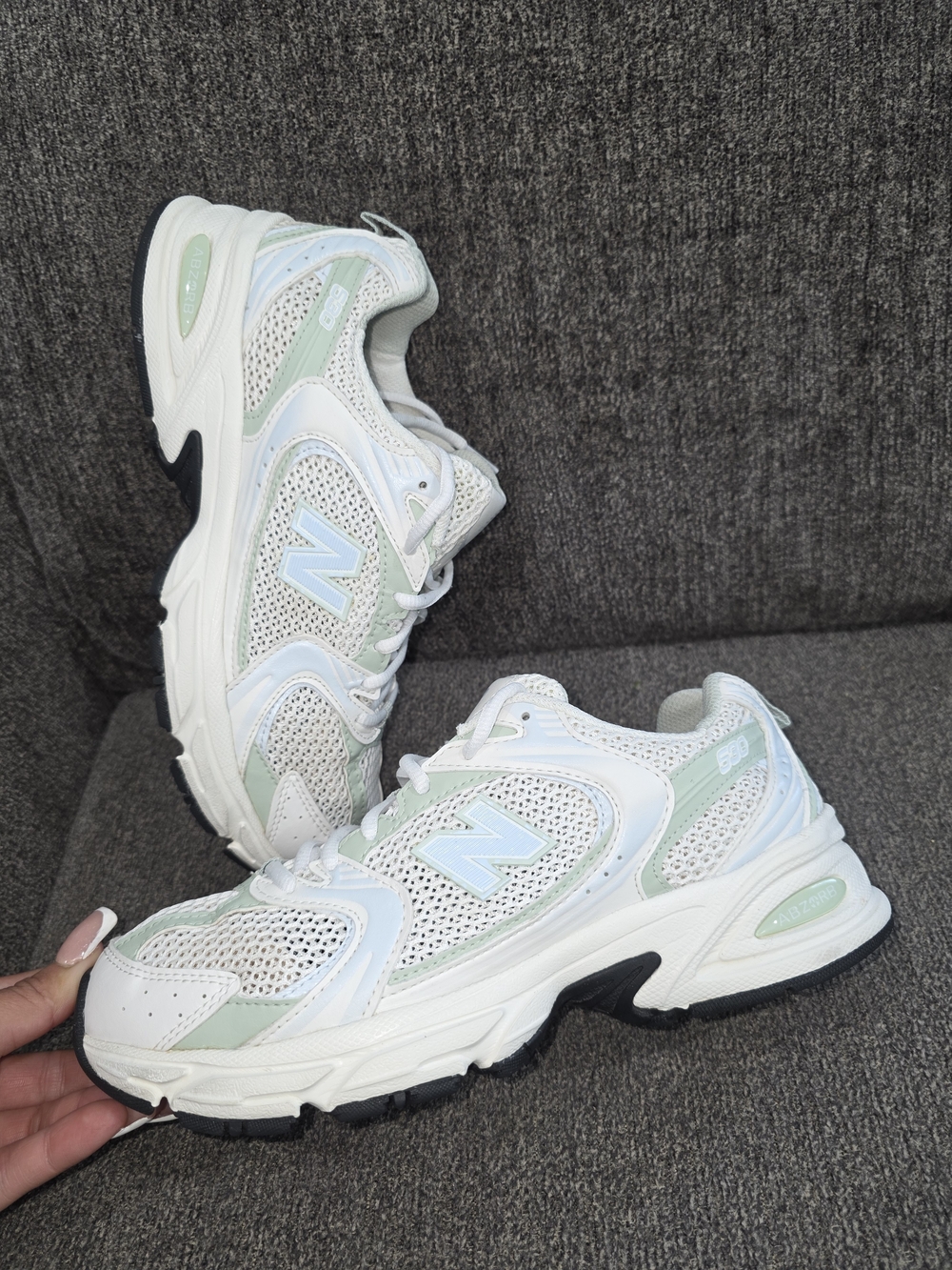 New Balance Women's White & Mint Lightweight Running Sneakers - Picture 2 of 10